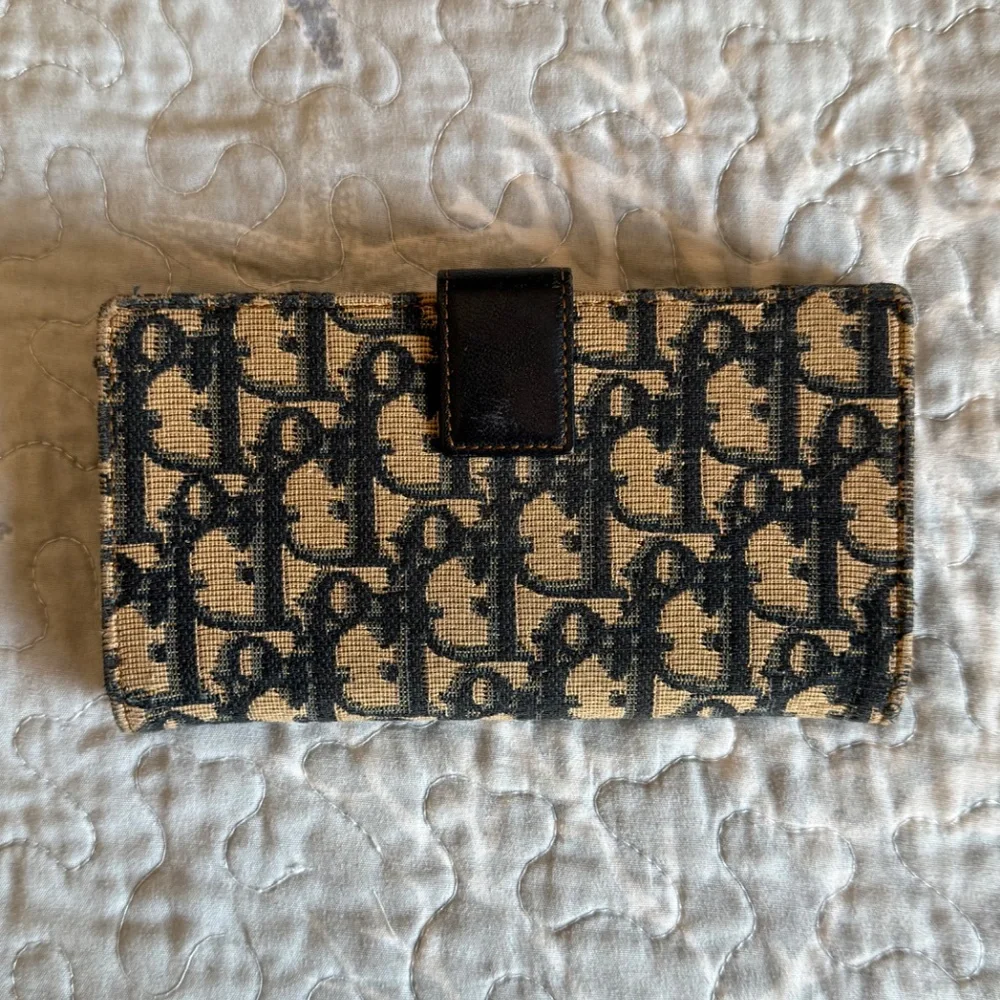 SOLD - Picture 3 of 10